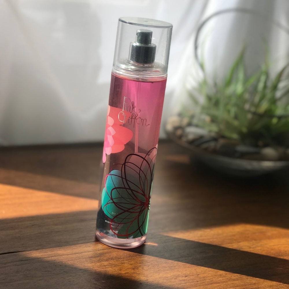 Pink Chiffon fragrance mist